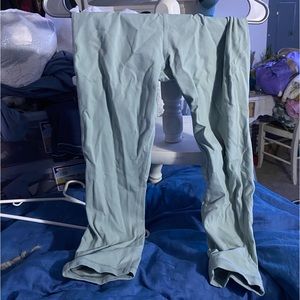 Light blue black diamond leggings.